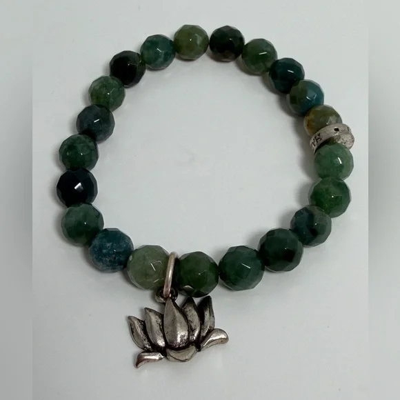 Moss Agate & Pewter Lotus Charm Stretch Bracelet NIP - Hazel and Harmony - Picture 4 of 13